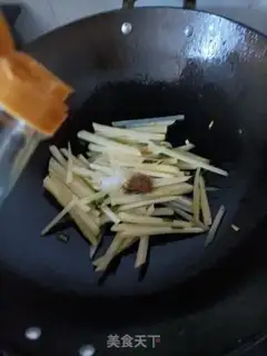 Make Spicy potatoes step 5