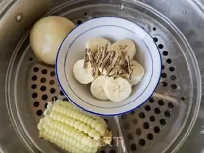 Make Skin steamed bananas step 5
