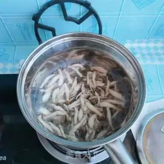 Make Crab mushrooms and spinach step 2