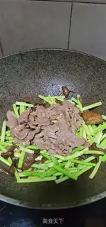Make Beef rolls and garlic step 7