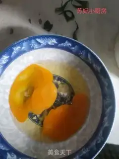 Make Tomato fried eggs step 3