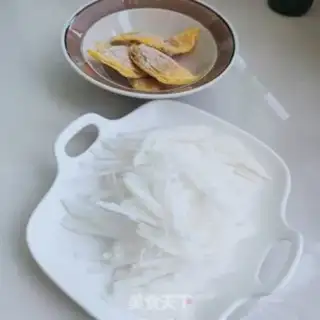 Make White radish egg soup step 0