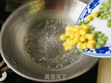 Make Silver almond lily with green beans step 1