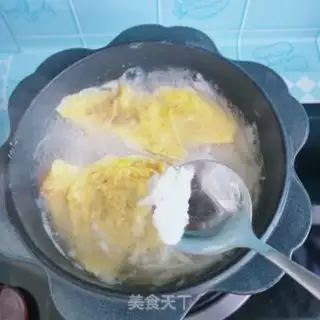 Make White radish egg soup step 4