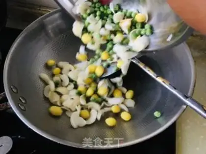 Make Silver almond lily with green beans step 4