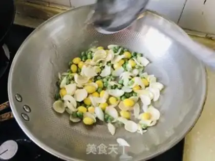 Make Silver almond lily with green beans step 5