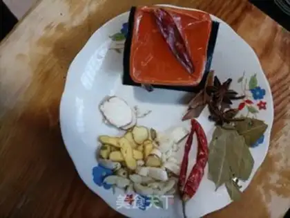 Make Spicy lobster step 1