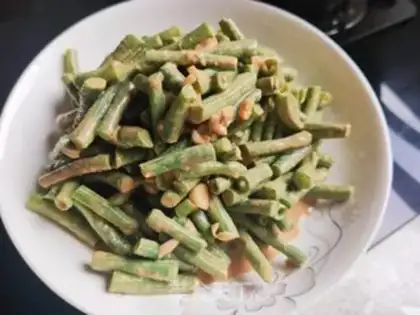Make Sesame sauce, bean horns step 4