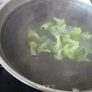 Make # Pizza broccoli # step 5