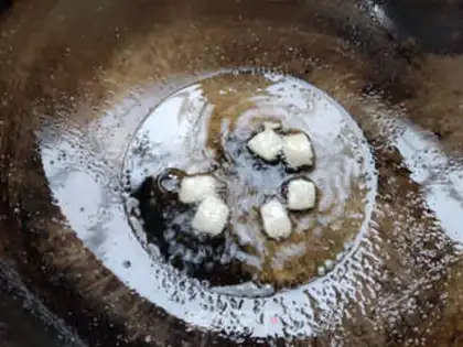 Make The fragrance and the buns step 2