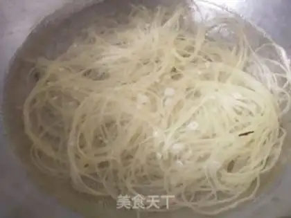 Make Cold noodles step 1