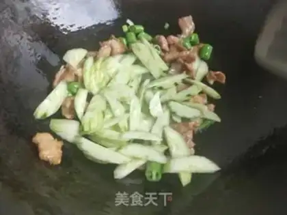 Make cucumber pretzels step 5