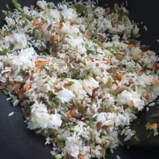 Make Cream shrimp fried rice step 8