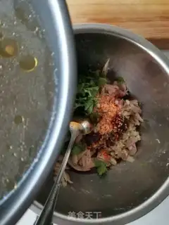 Make Red oiler tore a chicken leg step 8