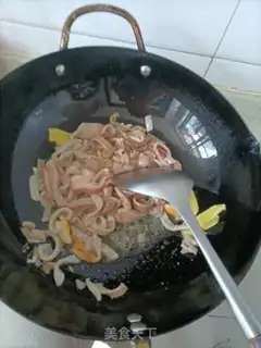 Make Pippi fried pig belly step 3