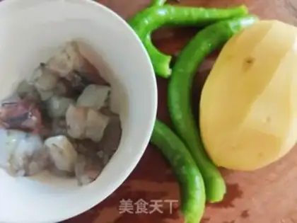 Make Potato chili shrimp step 0