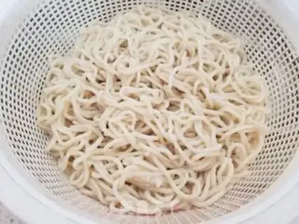 Make Noodles step 0