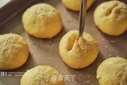 Make Butter, garlic bread step 3