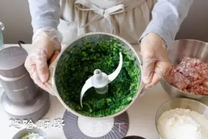 Make Frozen meat buns step 5