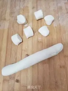 Make An egg box of celery step 2