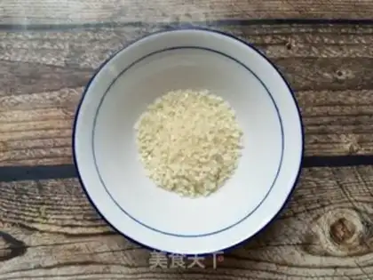 Make Rice oatmeal green bean congee step 1