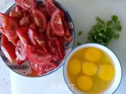 Make Egg tomatoes step 0