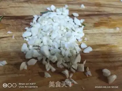 Make Garlic cabbage step 0