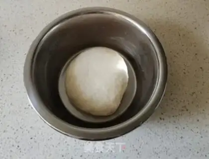 Make Sweet red bean pie step 1