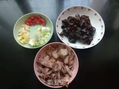 Make Black-mucked meat step 0