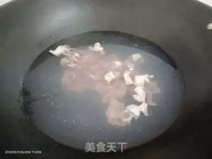 Make Skinny pork, liver and melon soup step 0