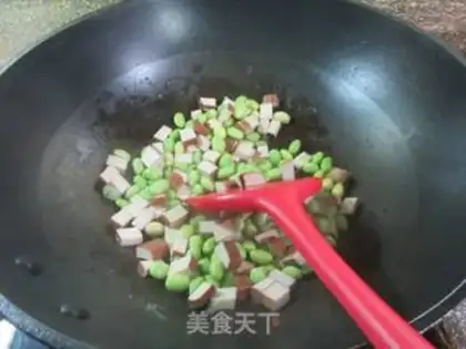 Make Eggs dry and fried beans step 4