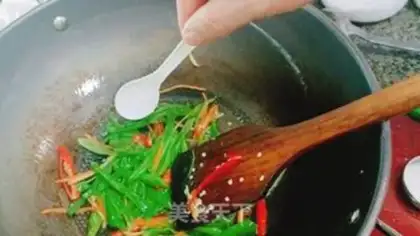 Make Worm and herbs step 5
