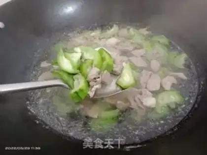 Make Skinny pork, liver and melon soup step 3