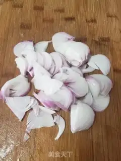 Make Onion-scrambled lasagna step 1
