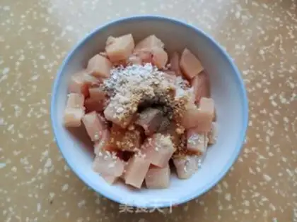 Make Fried potato chicken chest step 1