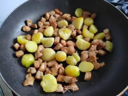 Make Fried potato chicken chest step 5