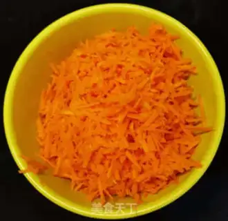 Make Carrot cake step 1