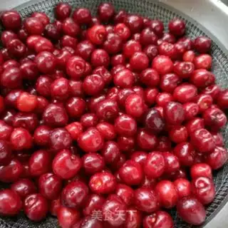 Make Sugard cherry cans step 1