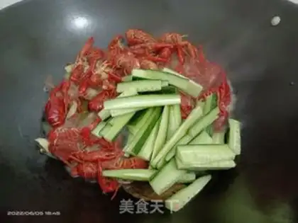 Make Spicy lobster step 7