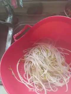 Make Saltwater green bean sprouts step 4