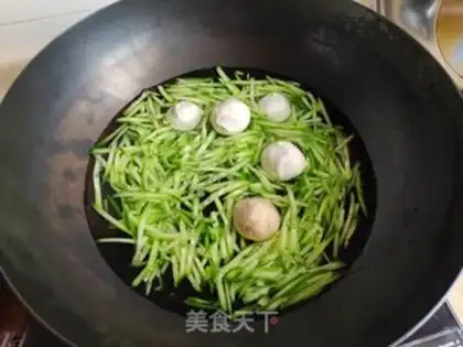 Make Cucumber silkball soup step 2