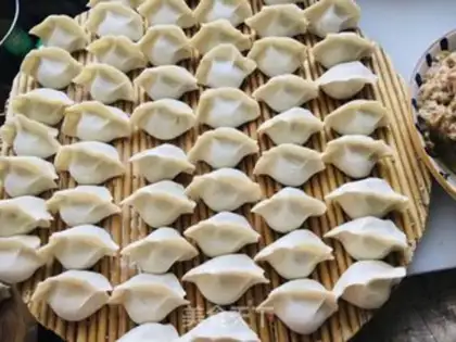 Make Big radish dumplings step 8