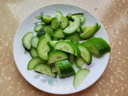Make cucumber-made potato chips step 1