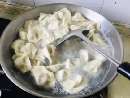 Make Big radish dumplings step 9