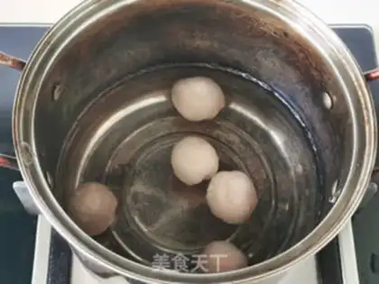 Make Fishball noodles step 2