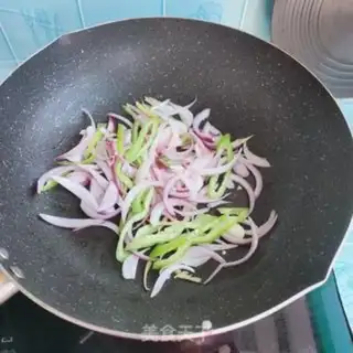 Make Onion fried meat step 9
