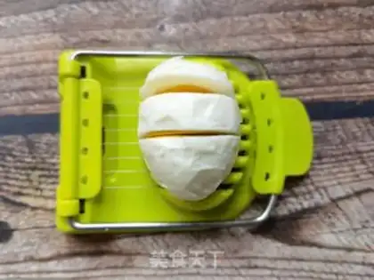 Make German sausage hot dog step 1