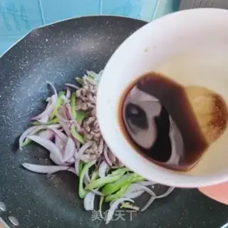 Make Onion fried meat step 11