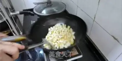 Make Garlic noodles step 5