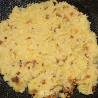 Make Gold egg fried rice step 9